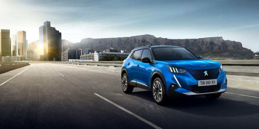  Peugeot e-2008 GT 2019 года  (WW) (фото 11 из 26)